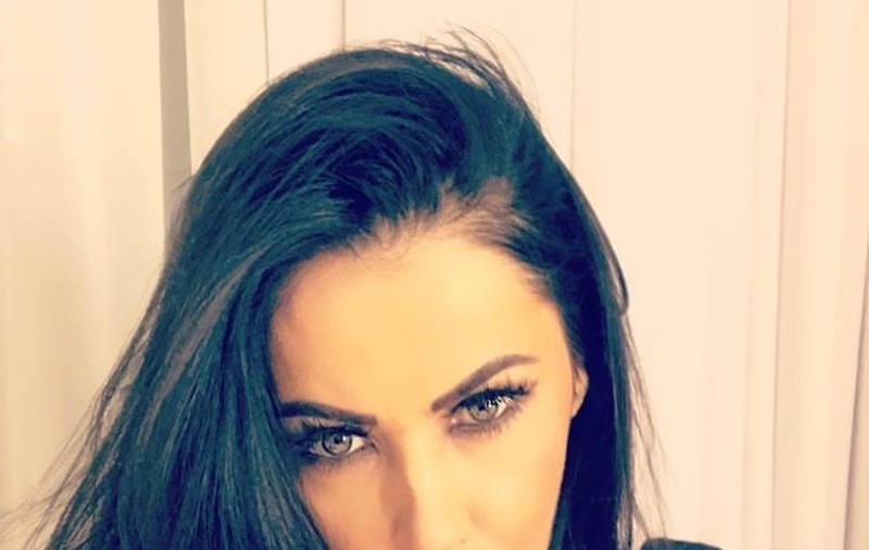 Oana Zăvoranu, spectacol în parcarea unui mall. A început să danseze, iar oamenii s-au oprit să filmeze