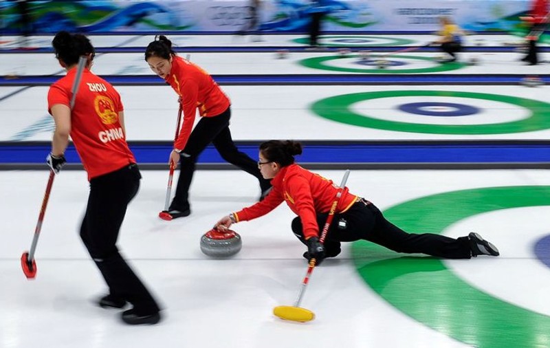 Premieră pentru România! Ai noştri participă la un campionat de curling