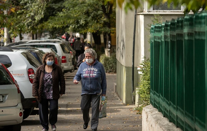Clujul a depășit rata de infectare de 5 la mia de locuitori. Cifrele rămân ridicate și în Sălaj