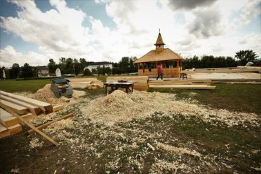 Meșterii lucrează de zor la capelă
