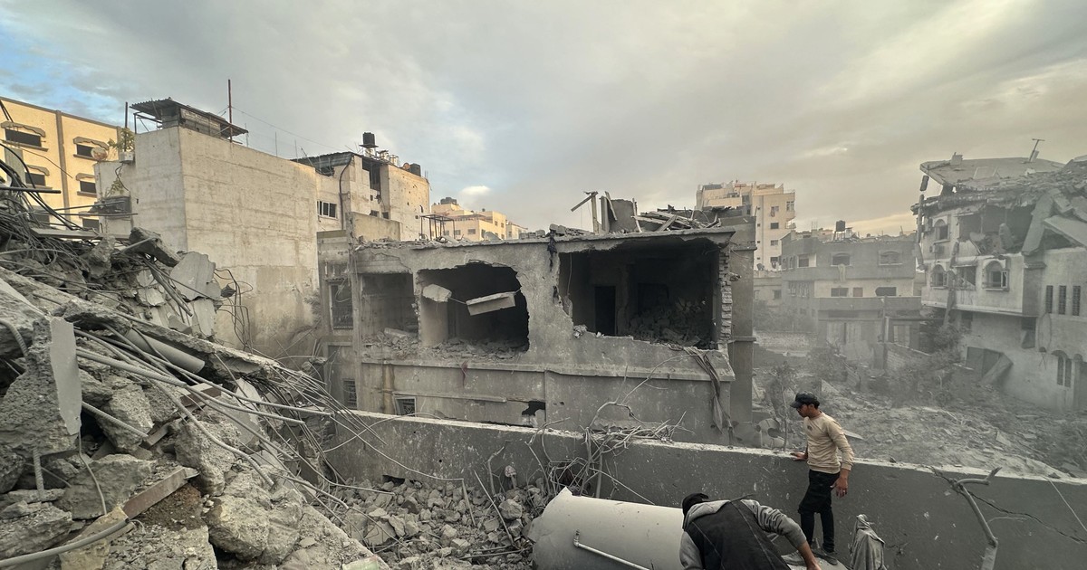 Distrugeri rezultate în urma unui atac aerian efectuat sâmbătă în Gaza Foto: Hepta