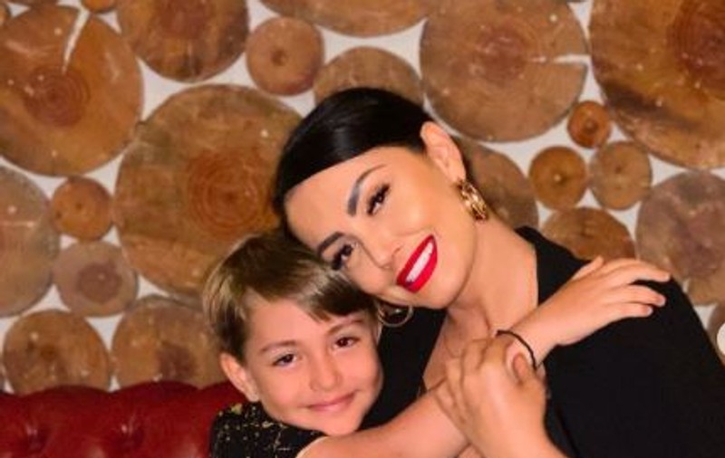 Andreea Mantea și-a învățat fiul să-i facă injecții: „Umblu cu pastilele după mine”. Ce probleme de sănătate are prezentatoarea