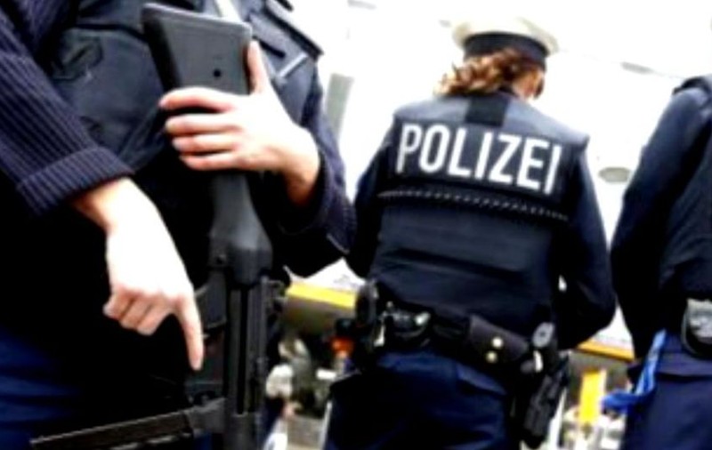 Cum au păcălit două românce o femeie de 80 de ani din Germania să le dea un milion de euro