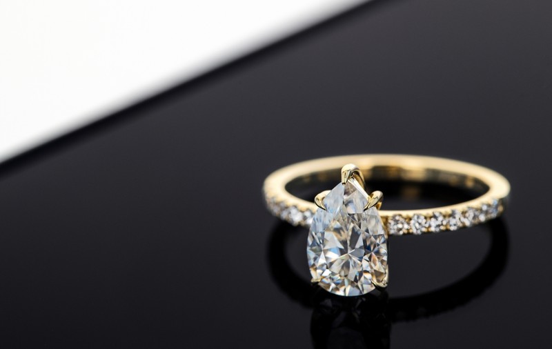 Diamantele naturale – alegerea perfectă pentru o logodnă de poveste