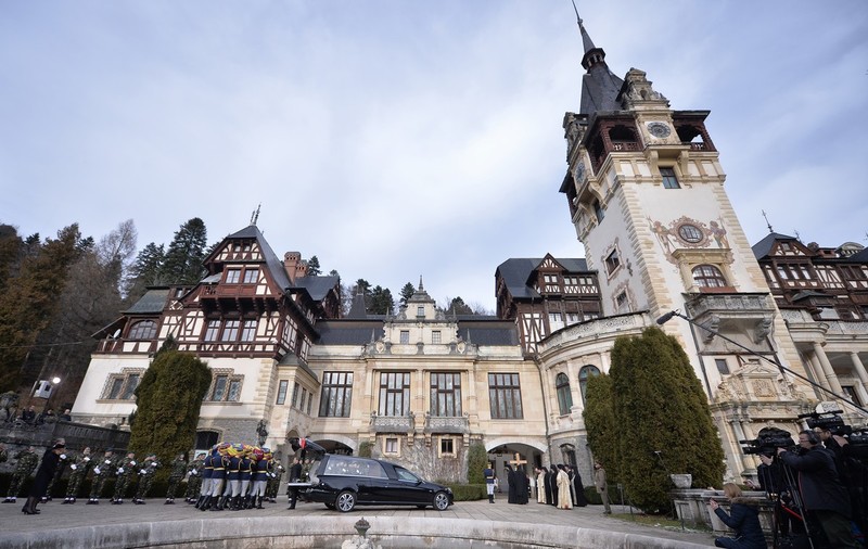 Casa Regală a României oferă spații de cazare gratuite pe Domeniul Regal Peleș pentru persoanele carantinate