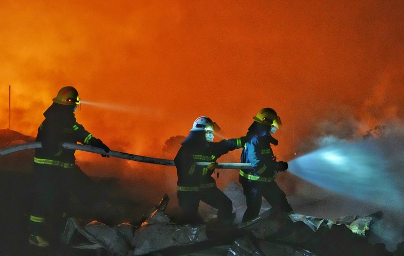 21 de persoane au murit și alte 61 au fost rănite după o explozie devastatoare la o fabrica de artificii din China