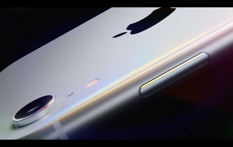 Ce aduc nou modele iPhone Xs și Xs Max