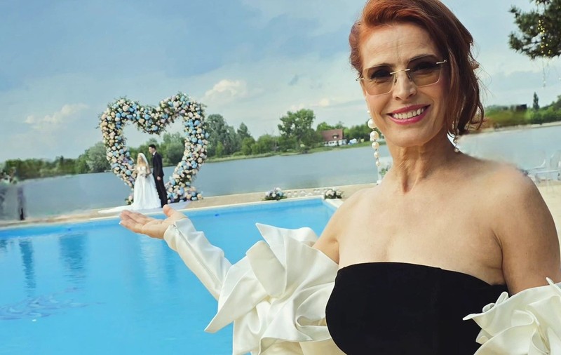 Cum au apărut Monica Davidescu și Aurelian Temișan la nunta Andreei Bălan. Actrița a strălucit într-o rochie inedită. „Se cuvine să mulțumesc din suflet”