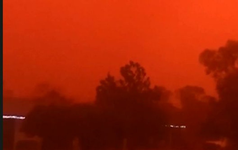 VIDEO | Imagini apocaliptice surprinse în Australia, în timpul unei furtuni de nisip: "Parcă cineva ar fi pus o pătură pe soare"