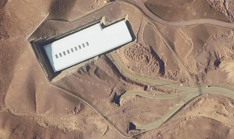 Situl nuclear Fordo al Iranului, protejat de un munte și baterii antiaeriene, este esențial de neutralizat pentru a împiedica Iranul să obțină arme nucleare. Foto: Profimedia Images