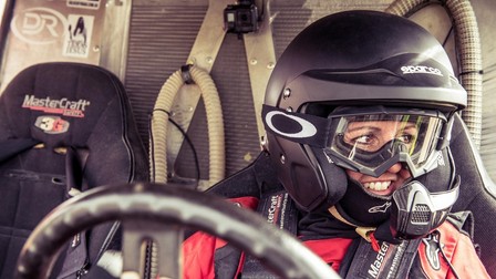 Sabine Schmitz în timpul filmărilor la Top Gear. Foto: topgear.com