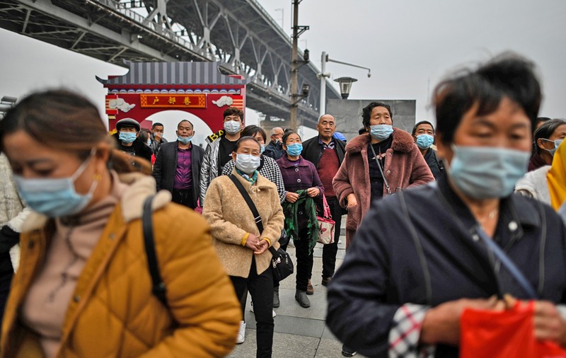 La aproape un an de la izbucnirea pandemiei, China încearcă să schimbe povestea originii Covid. Unde susține Beijingul că a apărut primul focar