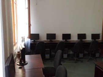 Una dintre sălile de curs ale Facultății de Inginerie Aerospațială. Foto: Facebook