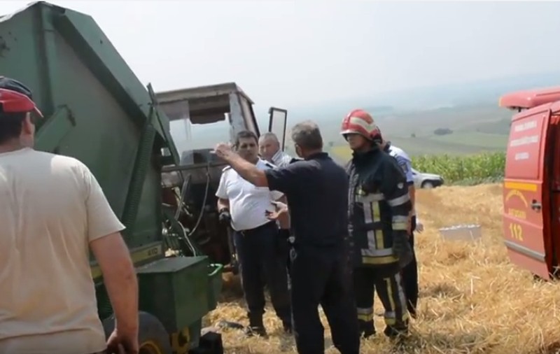 Tragedie în Botoșani. Un agricultor a fost decapitat de un utilaj | VIDEO