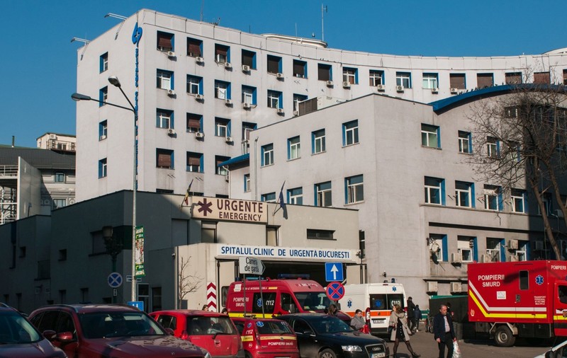 O femeie a fost împușcată în complexul Cosmopolis din Ilfov. Tânăra a murit la Spitalul Floreasca, criminalul s-a sinucis | VIDEO