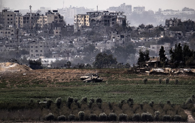 Armata israeliană publică noi imagini video cu atacurile tancurilor și avioanelor sale în Fâșia Gaza, susținând că a distrus obiective ale Hamas | VIDEO