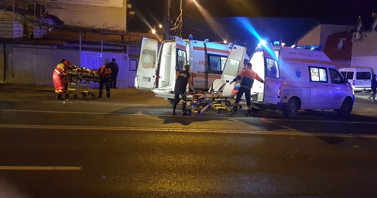 Familie lovită pe trecerea de pietoni la Constanța. Un copil de 3 ani este resuscitat