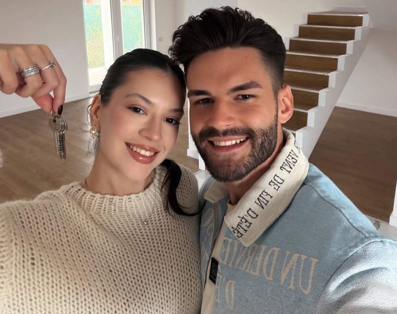 Când se mută la vilă Cleopatra Stratan și Edward Sanda