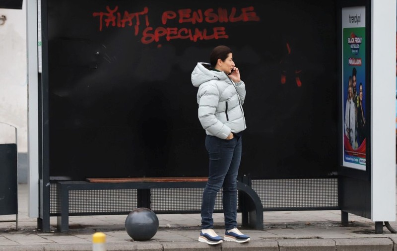 Data la care intră pensiile românilor în aprilie 2026. Casa de Pensii ar putea trimite banii mai devreme