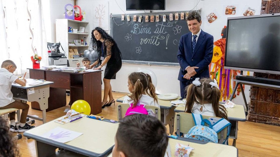 Testele PISA arată că peste 50% dintre elevii români sunt analfabeți funcțional la Matematica