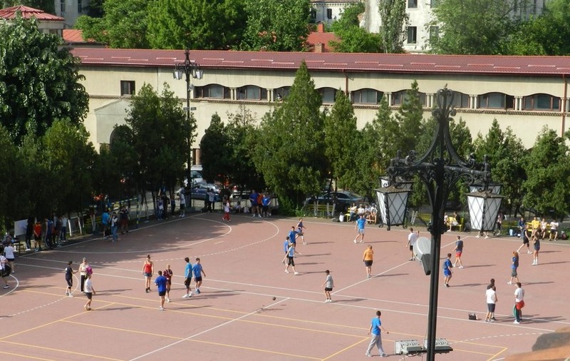 Grevă generală la Universitatea de Educație Fizică și Sport din București. Studenții acuză instituția că a încasat ilegal bani sub pretextul unor reparații la cămine