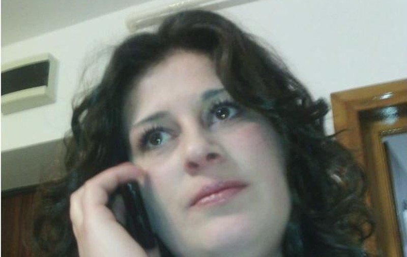 O femeie din Neamț a dispărut de cinci zile cu fetița ei de un an! Tatăl ei crede că a fost sechestrată. Pe cine bănuiește