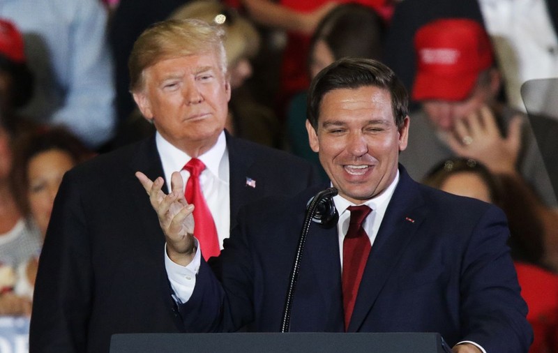 Elon Musk anunță că îl va susține pe rivalul lui Donald Trump, Ron DeSantis, dacă va candida la prezidențialele din 2024
