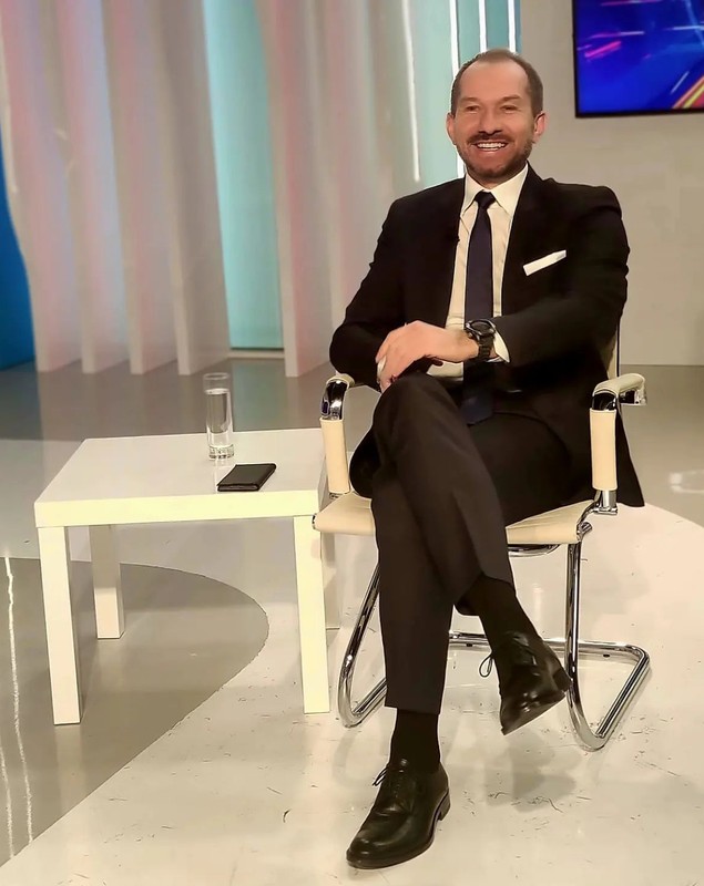 Motivul pentru care Mihai Sturzu nu are o iubită. Fostul solist HI-Q are 45 de ani. „Mi-am dat seama că de când mă știu trăiesc într-o buclă”