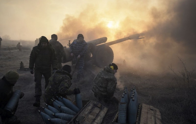 Surse Reuters: Mercenari ruși, trimiși în Donbas pentru a-i ajuta pe separatiști să își consolideze apărerea