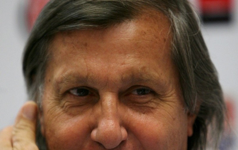 Ilie Năstase a fost invitat să le vorbească românilor din Canada