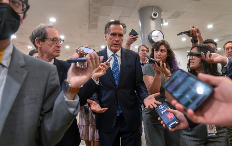 Mitt Romney, rivalul lui Barack Obama la alegerile din 2012, se retrage din viaţa politică. „Sincer, e timpul să facem loc unei noi generaţii de lideri”
