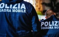 Un român a fost arestat în Italia după ce ar fi clonat carduri de carburant folosite de Poliție. Sursă foto: Poliția de Stat italiană