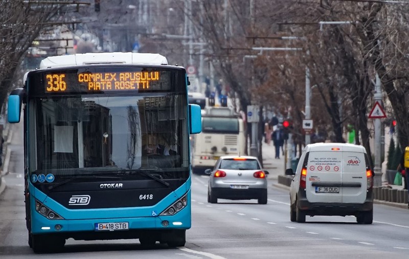 STB renunță la șoferi, nu la șefi. Salariul mediu în companie este peste 1.000 de euro