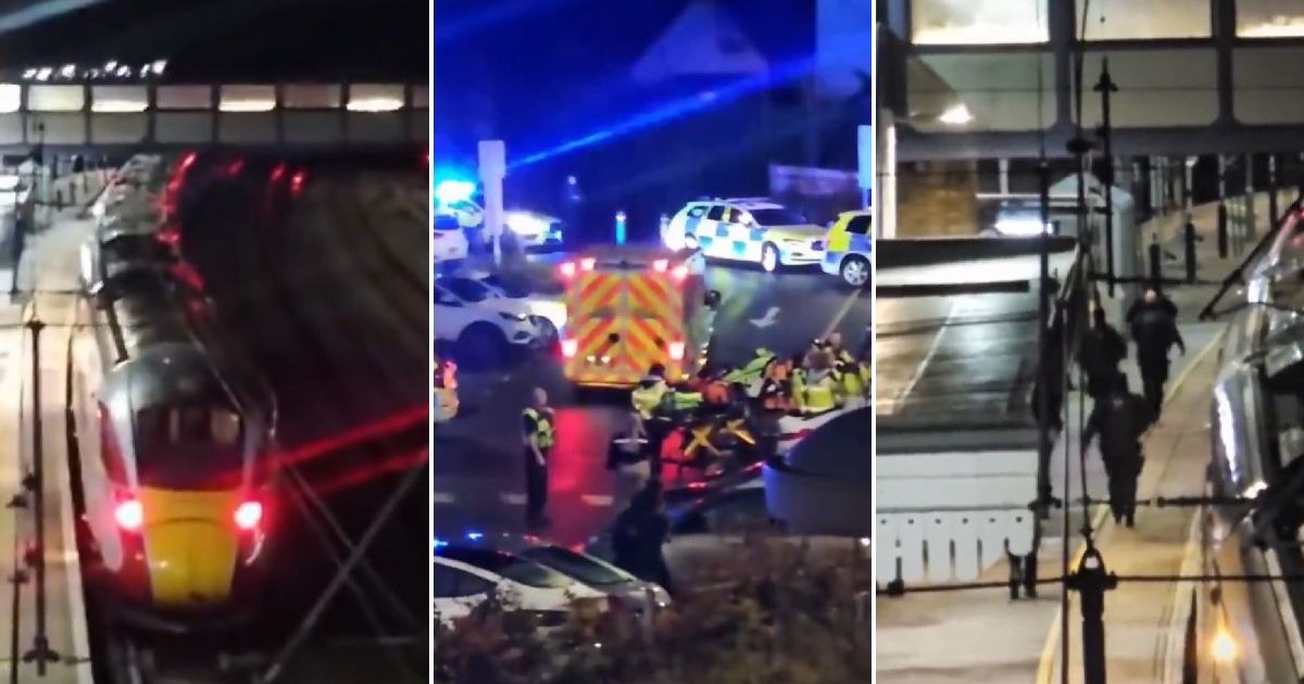 Imaginea prezintă o gară noaptea, cu serviciile de urgență prezente. Se văd mașini de poliție, o ambulanță și personal, ceea ce sugerează că a avut loc un incident