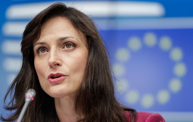 Primul comisar european infectat cu coronavirus. Bulgăroaica Maria Gabriel, testată pozitiv