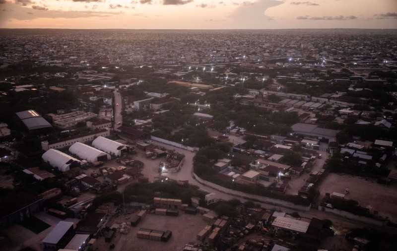 În 1991, Somalia a încetat să mai emită bancnote naționale. 35 de ani mai târziu, încearcă să scape de dependența față de dolarul american