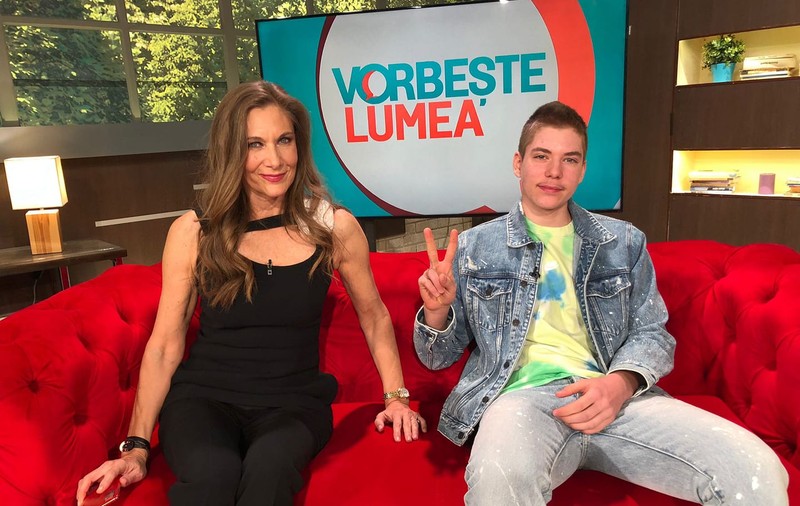 Cum se înțelege Albert, fiul Romaniței Iovan, cu mama lui: „Nu am apucături de adolescent”