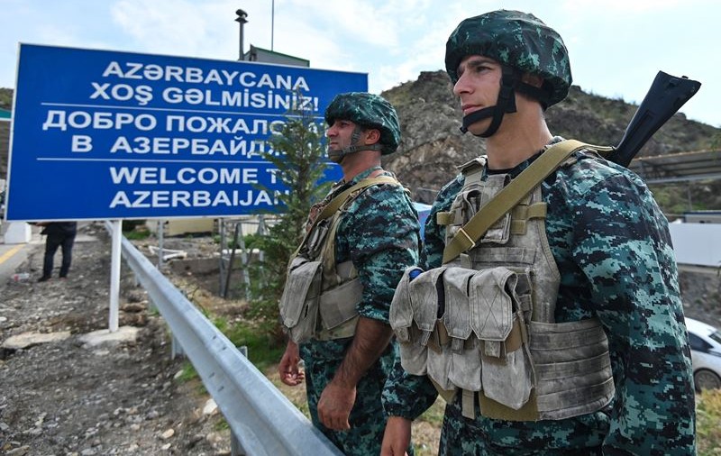 Armenia și Azerbaidjan au ajuns la un acord privind delimitarea unei părți a frontierei, după niște hărți din perioada sovietică. Patru sate își schimbă țara