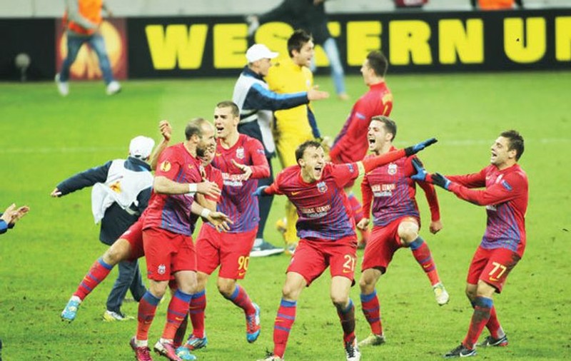 Un fotbalist de la Steaua a fost aproape de a ajunge la Ajax Amsterdam! ^A făcut impresie bună chiar în meciul direct, din Liga Europa