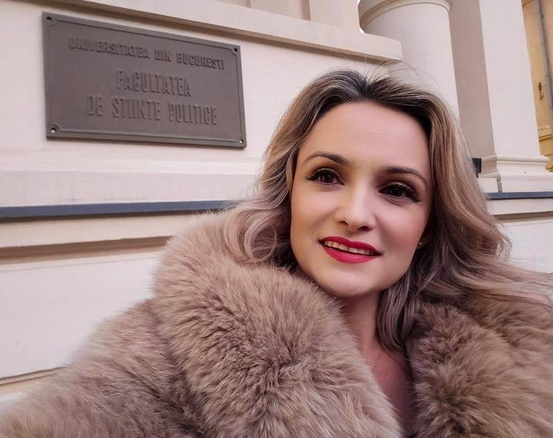 Amalia Bellantoni, care a împiedicat-o pe Diana Șoșoacă să candideze la prezidențiale, și soțul său, reținuți pentru tâlhărie. Cum au spart mascații ușa ca să poată intra
