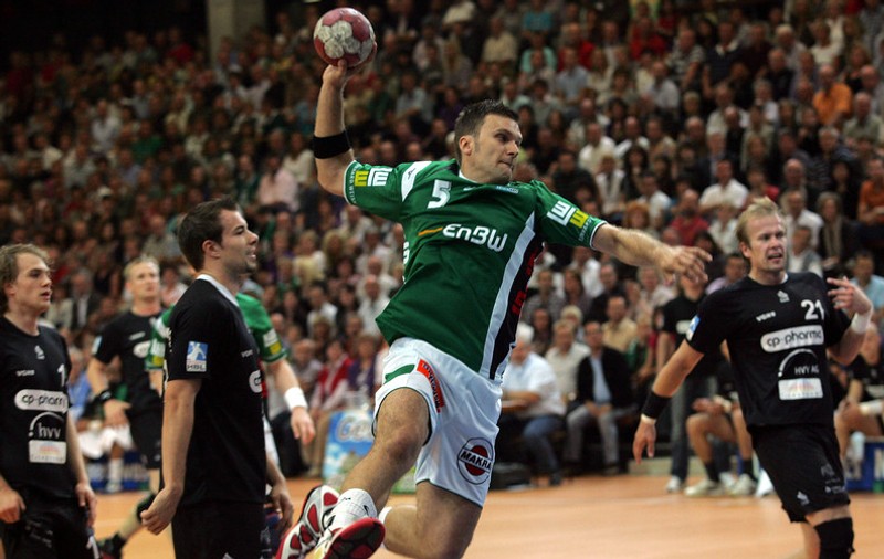 Dragoș Oprea, convocat în premieră la naționala masculină de handbal
