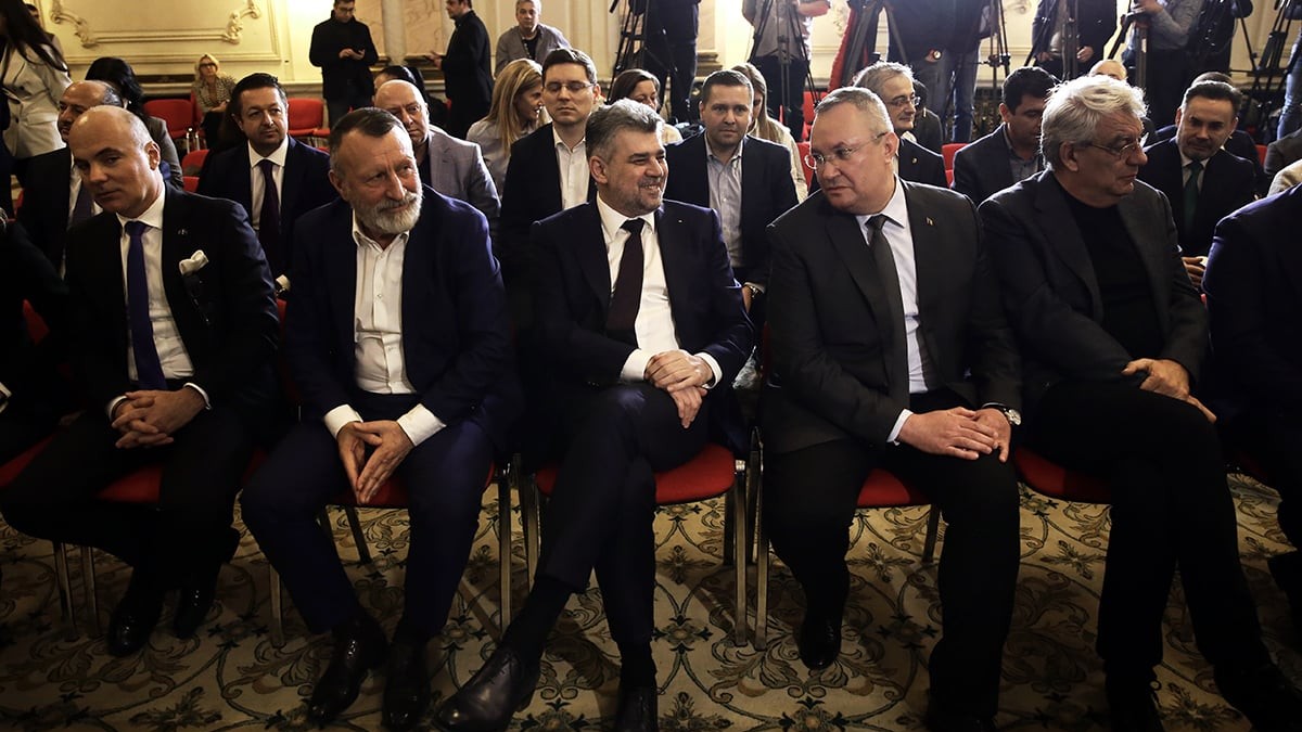 Marcel Ciolacu și Nicolae Ciucă, șefii PSD și PNL, partidele care primesc cei mai mulți bani de la buget. Foto: Dumitru Angelescu / Libertatea