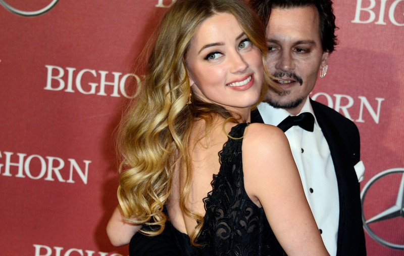Șocant! Johnny Depp, la divorț după ce a fost înșelat de Amber Heard cu o blondă celebră! Actorul neagă că și-a bătut soția