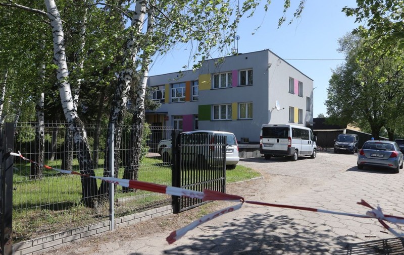 O adolescentă a fost ucisă într-un atac cu cuțitul comis într-un orfelinat din Polonia. Nouă persoane au fost rănite