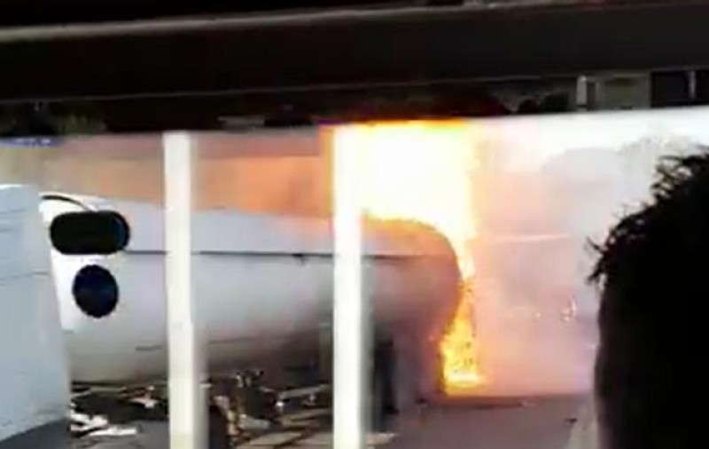 O benzinărie din Italia a explodat, după ce o cisternă a luat foc. Doi oameni au murit și 17 au fost răniți, între care mulți pompieri