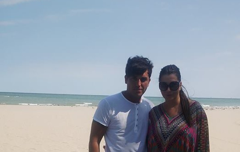 Iată cum se relaxează Elena Băsescu în vacanţă