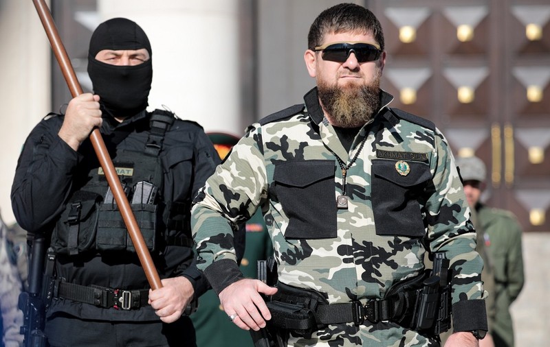Ramzan Kadîrov îi cere lui Putin să-l lase să atace Kievul: „Sperăm cu disperare că comandantul nostru suprem va da un ordin!”