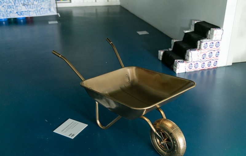 ”Galeria Trocului Electoral”, expoziție a mitei date de partide în campanii
