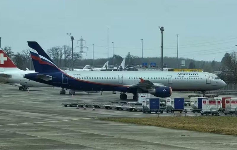 Un Airbus A321 rusesc este blocat, din februarie 2022, la Geneva. Foto: Blic/ Zvg