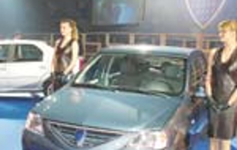 Logan Prestige vine la 9.900 de euro